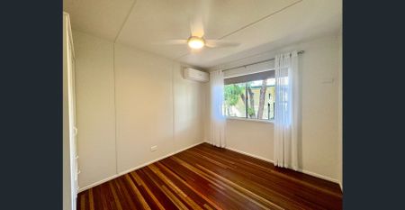 STUNNING HOME: RENOVATED TO PERFECTION + LARGE POWERED SHED!!! - Photo 2