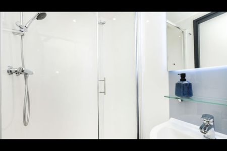 Studio Flat, Innovo House, L3 - Photo 5