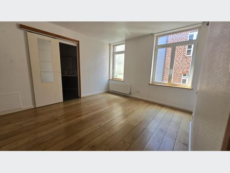 Appartement à Louer à LILLE 1600 € - Photo 3