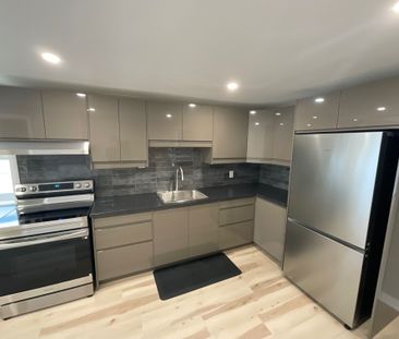 For Lease - 3976 Portage Road, Niagara Falls, Ontario - Photo 3