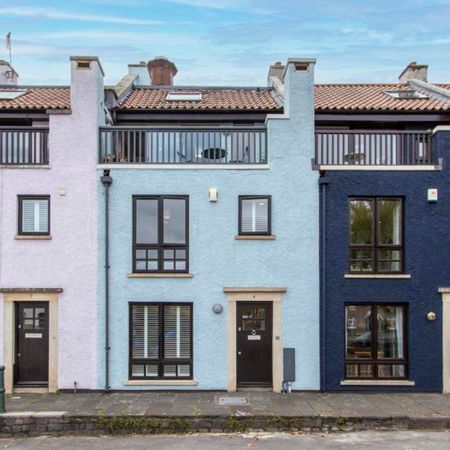 A unique opportunity to live on the waterfront in a townhouse with off street parking, south facing garden, balcony and double garage. - Photo 5