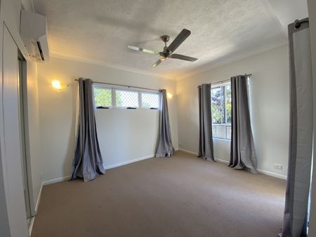 1/97 Muir Street, Labrador - Photo 3