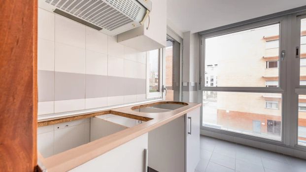 Piso de alquiler en Almonte, 16, Ensanche de Vallecas - La Gavia - Photo 1