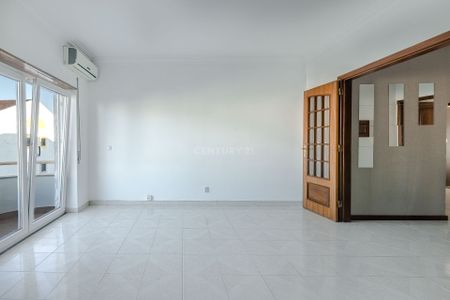 Apartamento T3 para arrendamento no Montijo - Photo 3