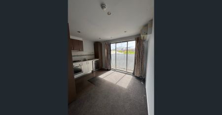 2-Bedroom Apartment in Boutique LUXE Complex - Photo 2