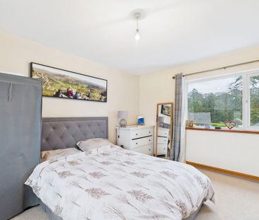 4 bedroom semi-detached house to rent - Photo 4