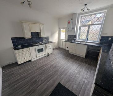 2 bedroom terraced house to rent - Photo 4