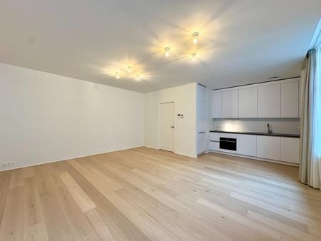 Appartement te huur - Foto 2