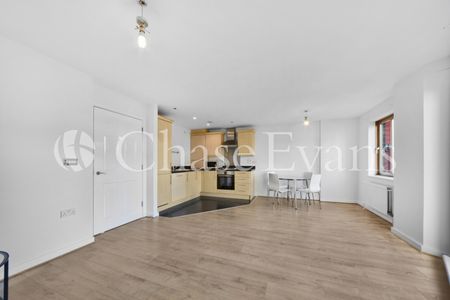 2 bedroom apartment to rent - Photo 4