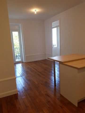 Location Appartement 2 pièces 43m² LYON 3ème - Photo 3