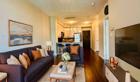 For Lease - 18 Harbour Street Unit# 1704, Toronto, Ontario - Photo 3