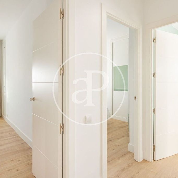 4 bedroom luxury Apartment for rent in Ciudad Lineal, Spain - Photo 1