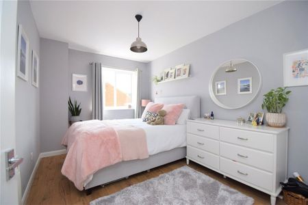 Littlebrook Avenue, Slough, Berkshire,SL2 - Photo 5