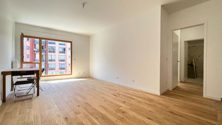 Appartement a louer Paris - Loyer €1 746/mois charges comprises ** - Photo 5