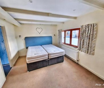 1 bedroom barn conversion to rent - Photo 4