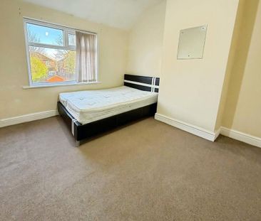 3 bedroom semi-detached house to rent - Photo 5