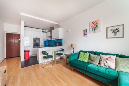 1 bedroom flat to rent - Photo 2