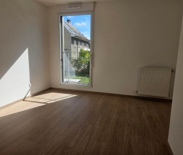 Location Appartement 3 pièces 63m² CHAMBERY 73000 - Photo 2
