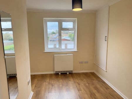 Elmer Road, Middleton On Sea - Photo 3