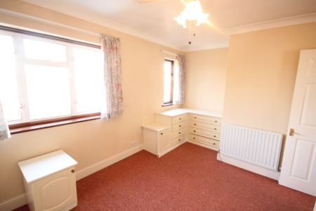 Chapel Lane, Uxbridge, UB8 - Photo 5