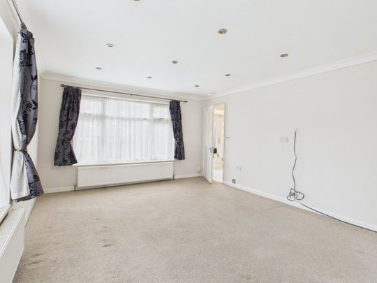 Hazell Way, Stoke Poges, Buckinghamshire,SL2 - Photo 1