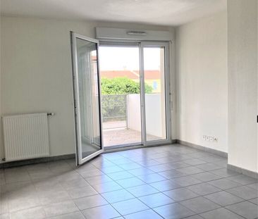Location Appartement 2 pièces 39m² LAUNAGUET 31140 - Photo 5