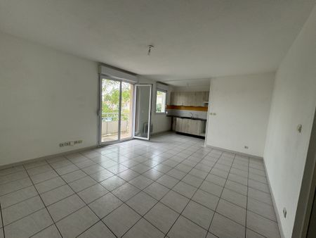 Appartement avec balcon dans résidence sécurisée - Photo 2