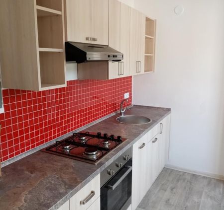 Pronájem bytu 2+1 51 m² - Photo 2