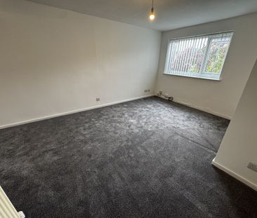Chester Avenue, Little Lever, Bolton - Photo 4