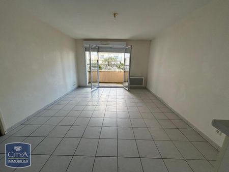 Location Appartement 2 pièces 43m² POITIERS 86000 - Photo 2
