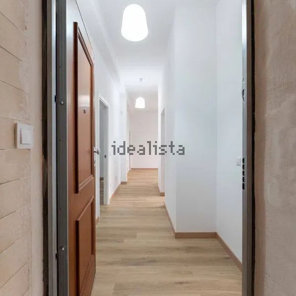 Alquiler de piso en Gr Residencial Santolaya - Photo 1