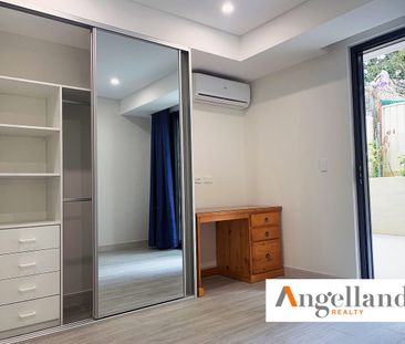 Luxurious Near new Studio in a Fabulous Location - Photo 1