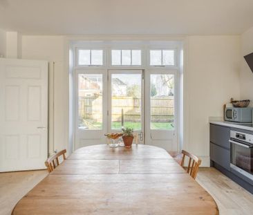 2 bedroom apartment to rent - Photo 5