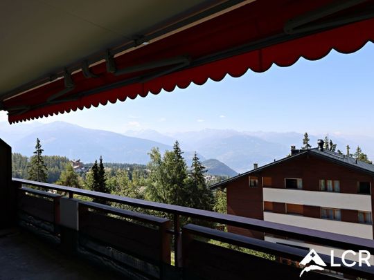 2,5 pièces avec une magnifique vue - Piscine intérieure - Photo 1