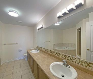 For Lease - 4230 Fuller Crescent, Burlington, Ontario - Photo 4