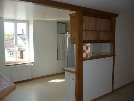 Location Appartement 3 pièces 50m² BLETTERANS 39140 - Photo 5