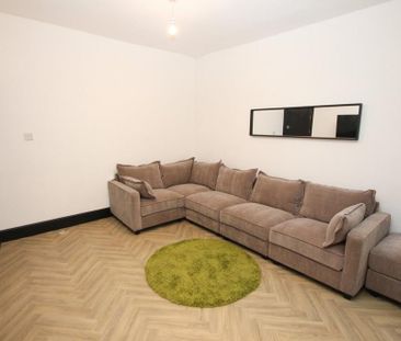4 bedroom terraced house to rent - Photo 4