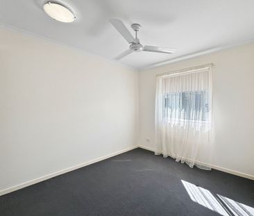 Well Appointed Townhouse Only Minutes to the River&excl; - Photo 1