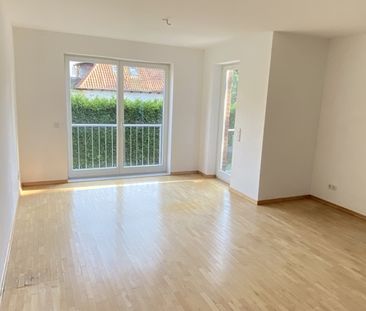 Schöne 3-Zimmer-Wohnung mit zwei Balkonen und TG-Stellplatz - Foto 2