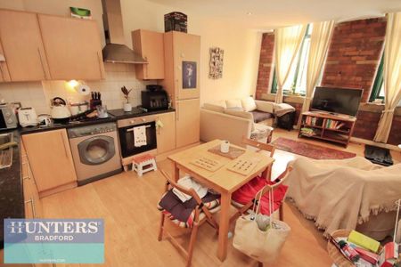 1 bedroom flat to rent - Photo 5