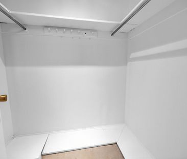 For Lease - 1572 Atrium Court, Mississauga, Ontario - Photo 3