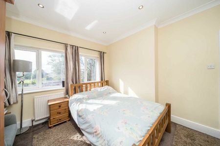 Uneeda Drive, Greenford, UB6 - Photo 2