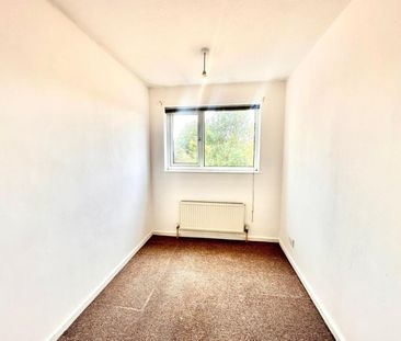 3 bedroom House To Let - Photo 5
