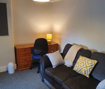 6 bedroom house - Photo 1