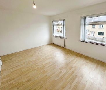 1 Ballyknockan Park, Lisburn, BT28 1SH - Photo 2