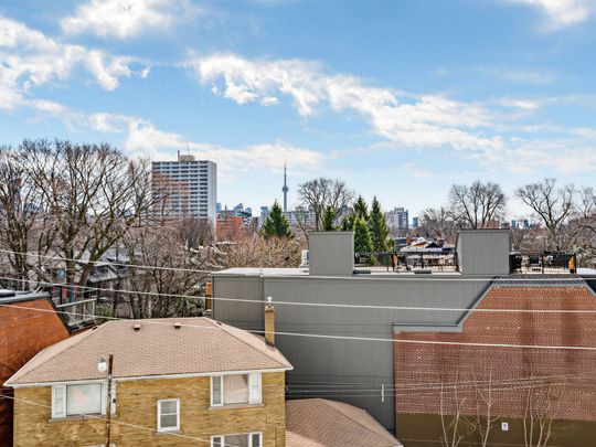 For Lease - 322 Dupont Street Unit# 403, Toronto, Ontario - Photo 1