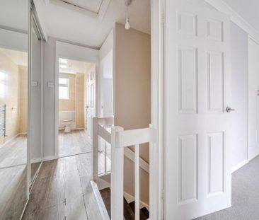 3 bedroom property to rent - Photo 3