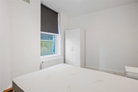 Temple Dwellings, Temple Street, London, E2 6QG - Photo 2
