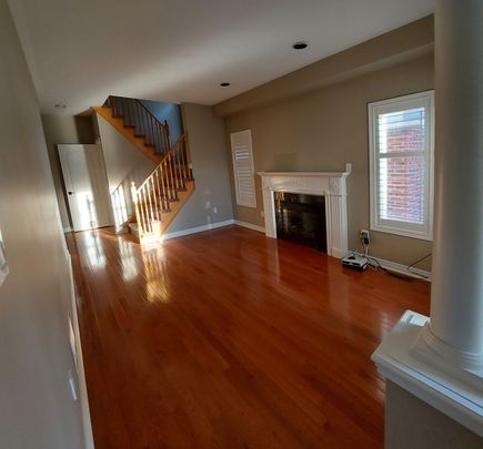 For Lease - 816 Walsh Court, Newmarket, Ontario - Photo 1