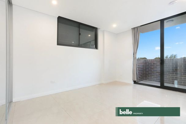 Self contained studio walk to both Strathfield and Homebush - Photo 1